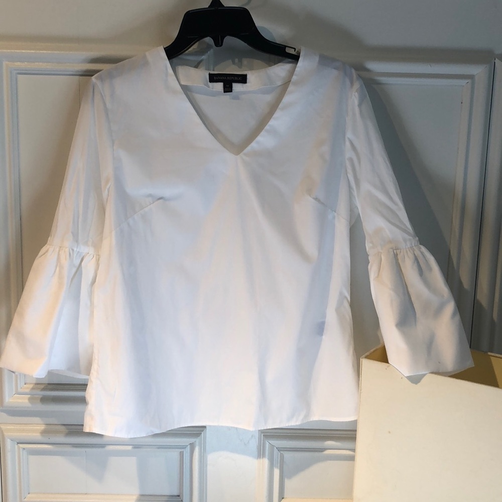 Cotton bell sleeve v neck blouse